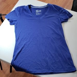 Nike dri-fit tee size Small